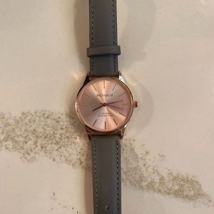 Monroé Classique Water Resistant Sunburst Solérose Watch